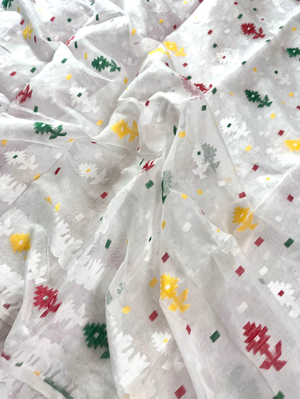 Jamdani sari with all over work and exquisite Pallu