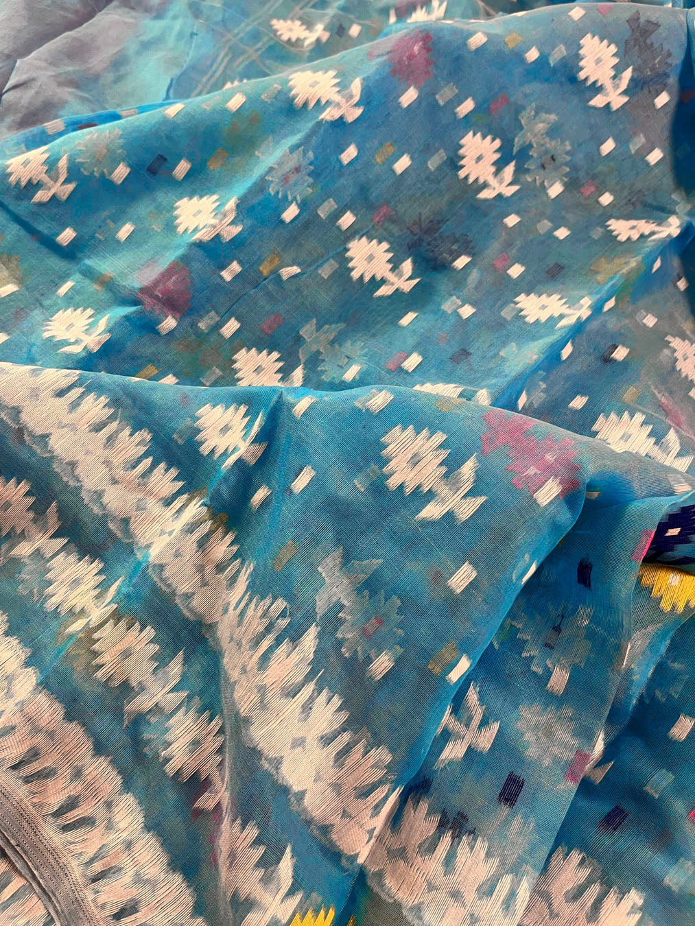 Jamdani sari with all over work and exquisite Pallu