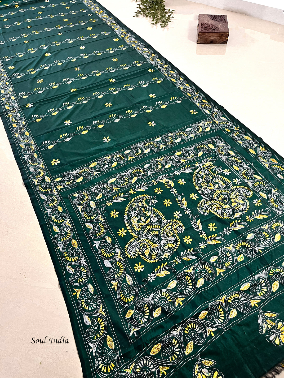 Shantiniketan Hand Embroidery Kantha Stitch Saree - Green