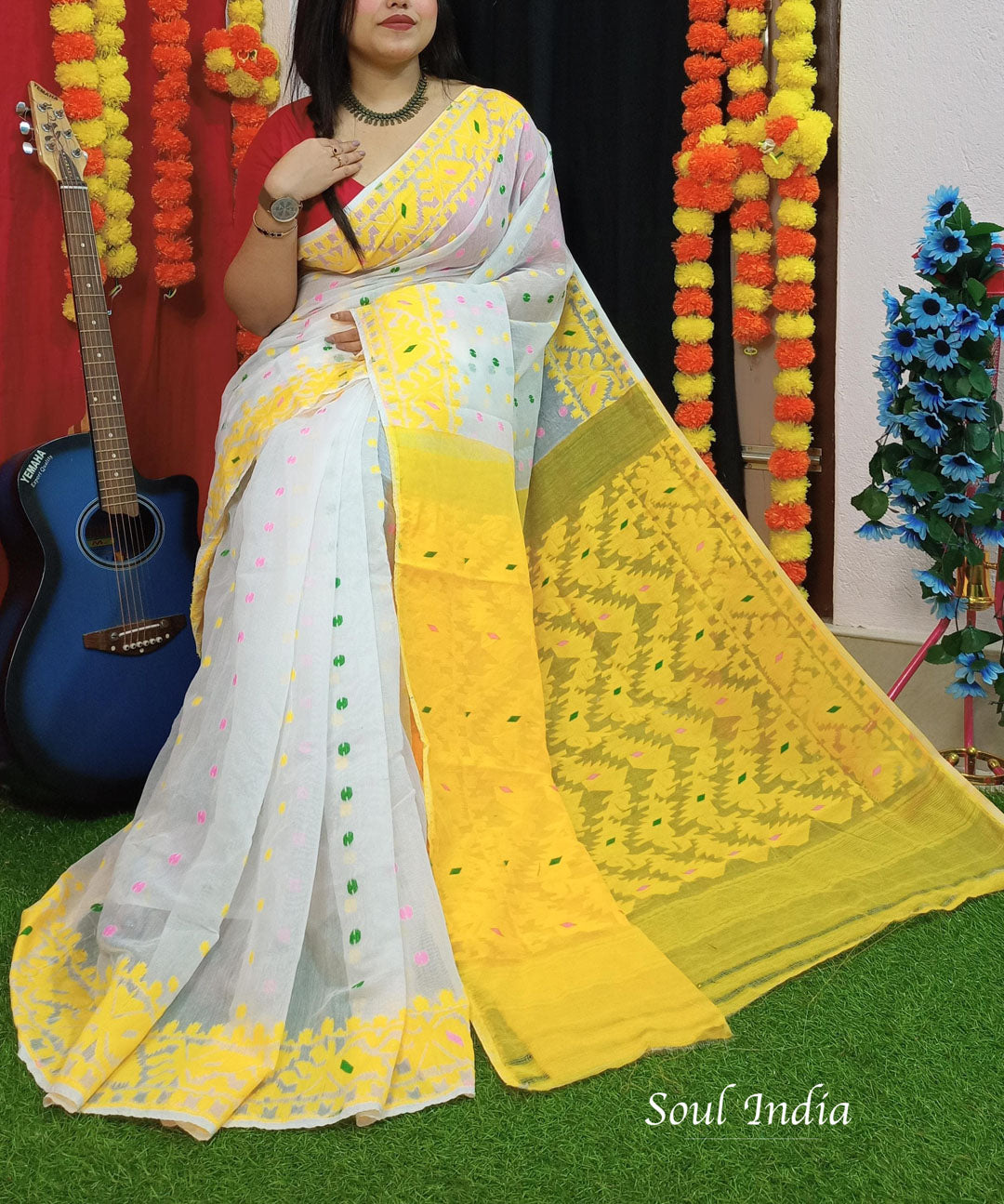Jamdani sari with all over work and exquisite Pallu