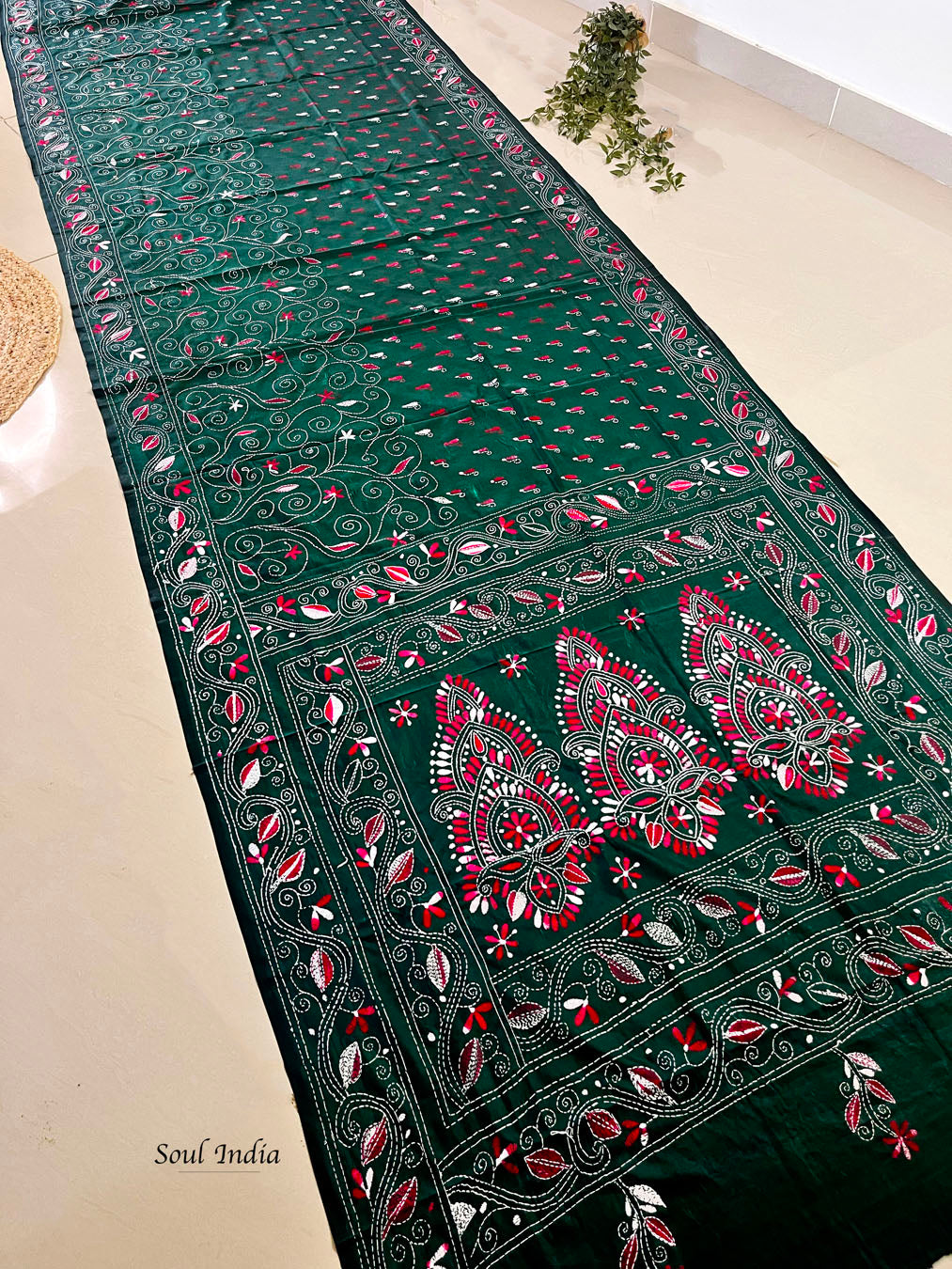 Shantiniketan Hand Embroidery Kantha Stitch Saree - Green