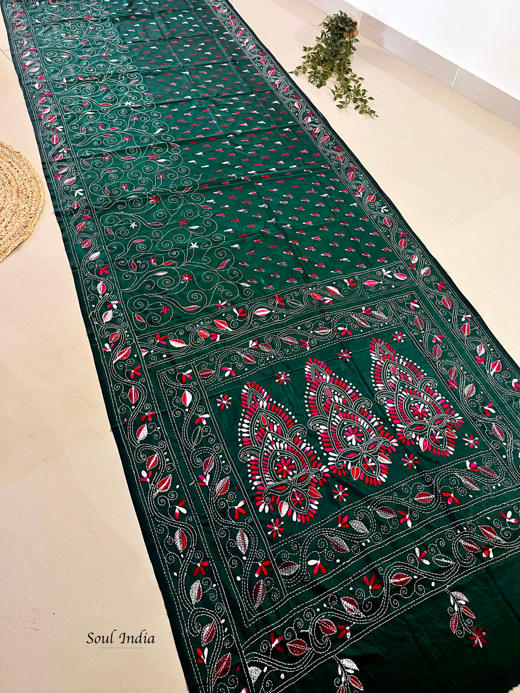 Shantiniketan Hand Embroidery Kantha Stitch Saree - Green
