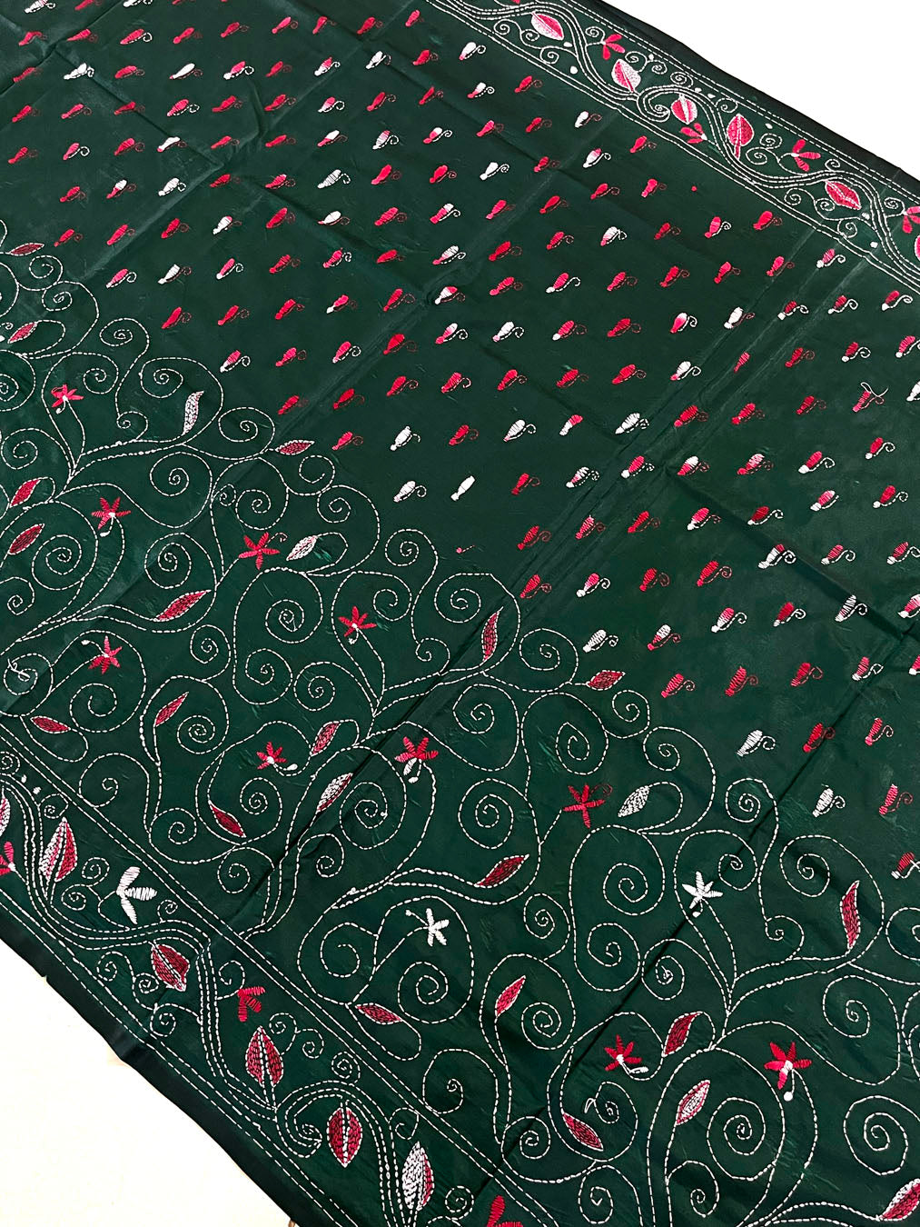 Shantiniketan Hand Embroidery Kantha Stitch Saree - Green