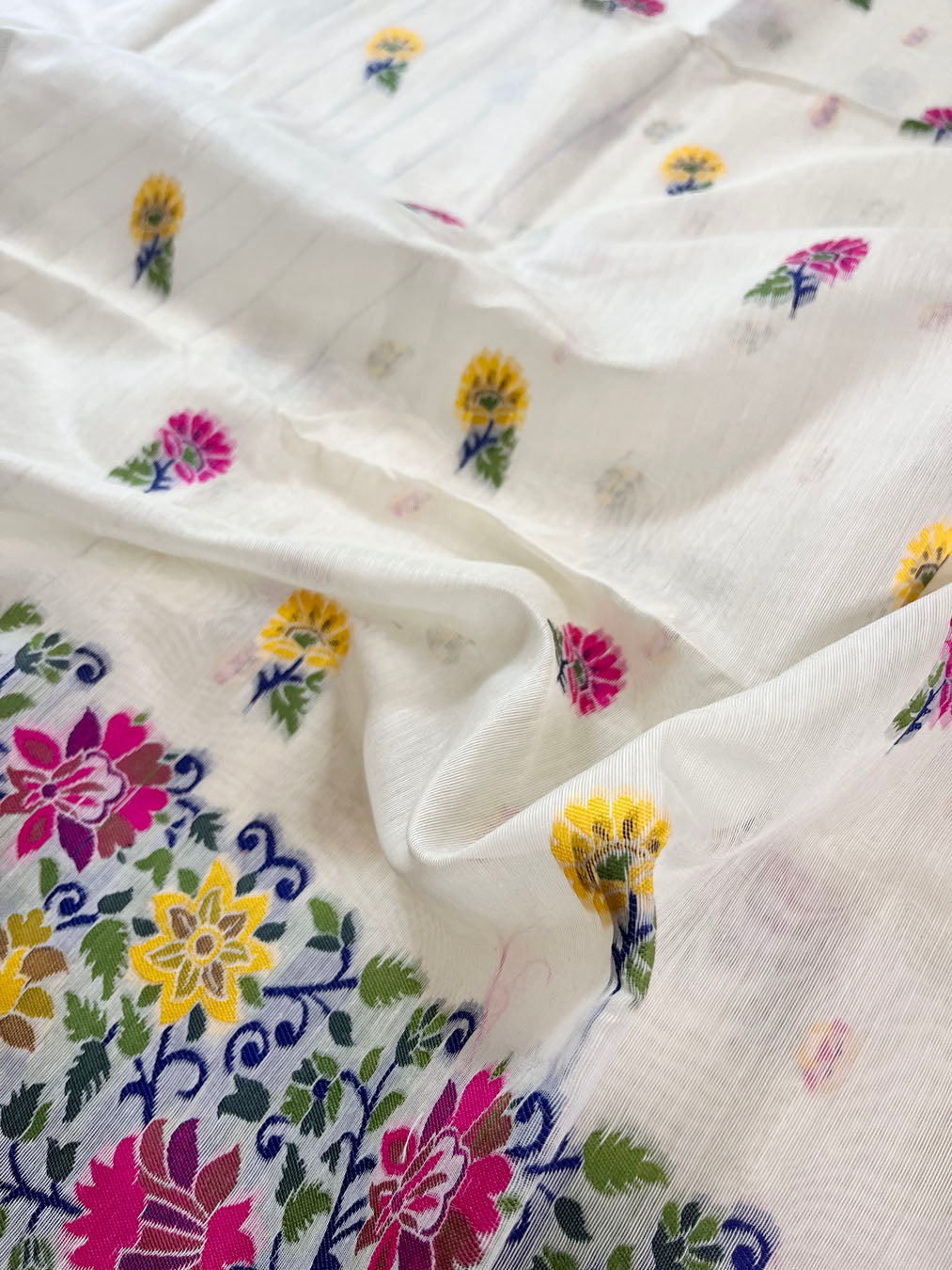 Jamdani sari with all over work and exquisite Pallu