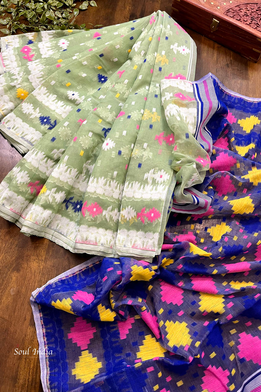 Jamdani sari with all over work and exquisite Pallu