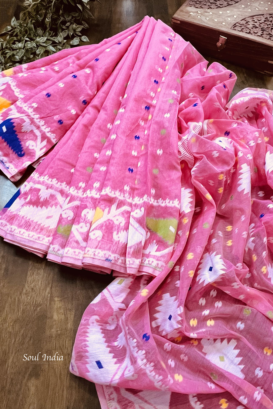 Jamdani sari with all over work and exquisite Pallu