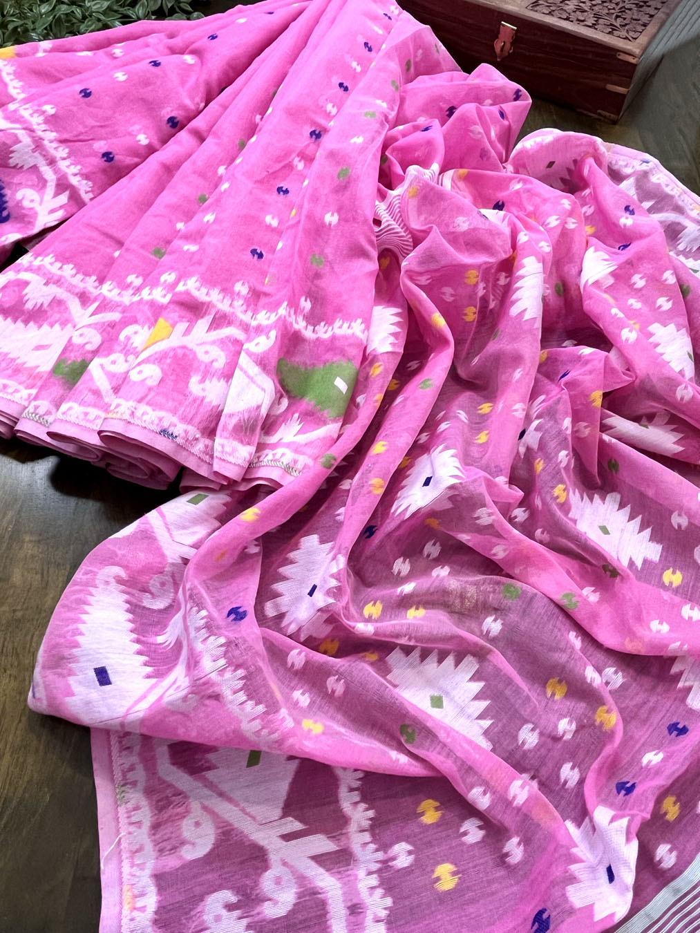 Jamdani sari with all over work and exquisite Pallu