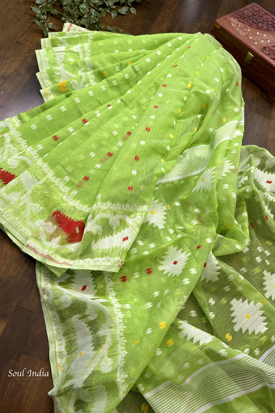 Jamdani sari with all over work and exquisite Pallu
