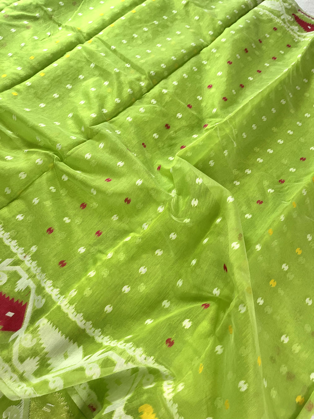 Jamdani sari with all over work and exquisite Pallu