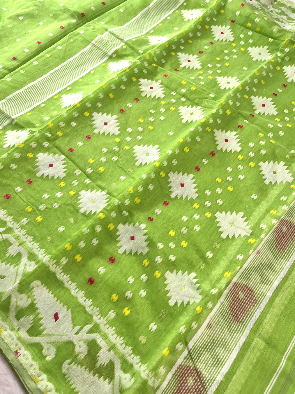 Jamdani sari with all over work and exquisite Pallu