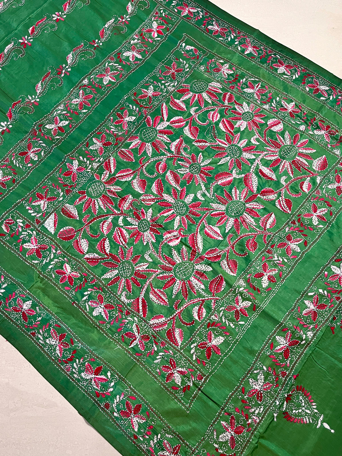 Shantiniketan Hand Embroidery Kantha Stitch Saree - Green