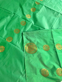 Banarasi Silk Saree With Woven Work - Green