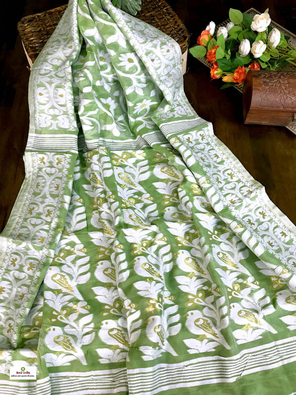 Jamdani Saree with all over Floral work