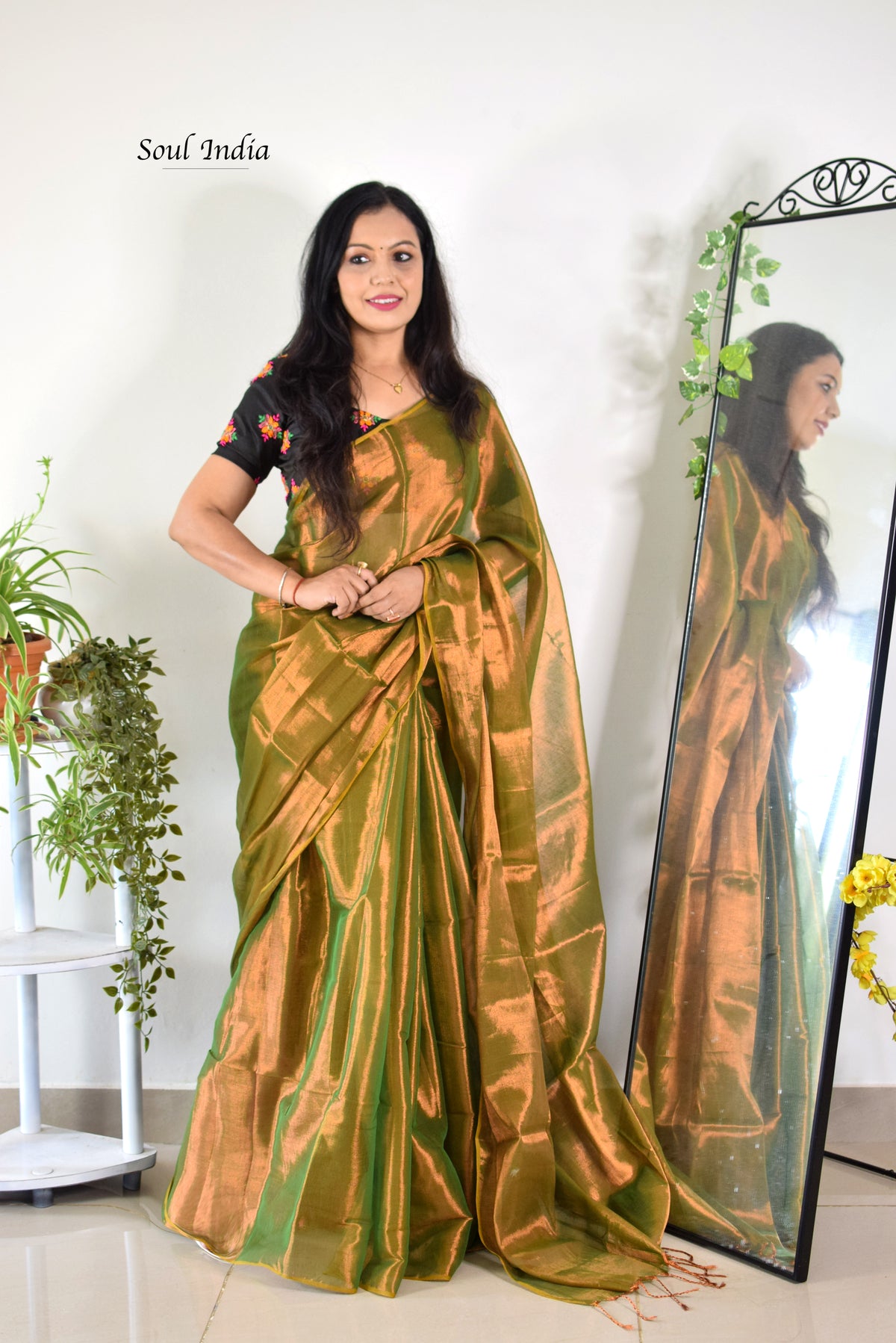 Handloom Mulmul Cotton Bengal Tissue Saree - golden Glow