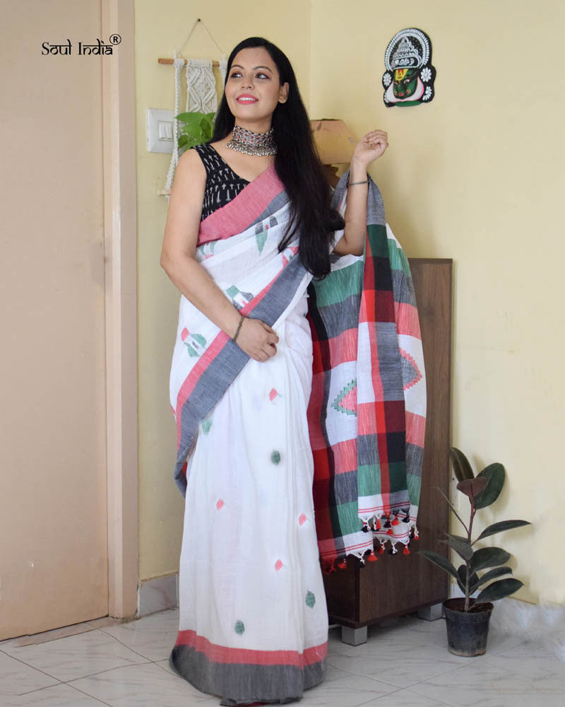 Handloom Khadi Cotton Saree With Woven Design -Off White