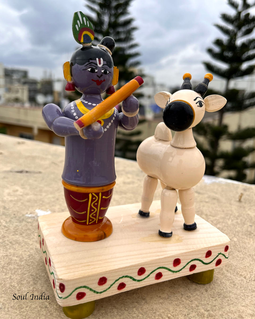 Handcrafted GI TAGGED Etikoppaka Krishna With Cow