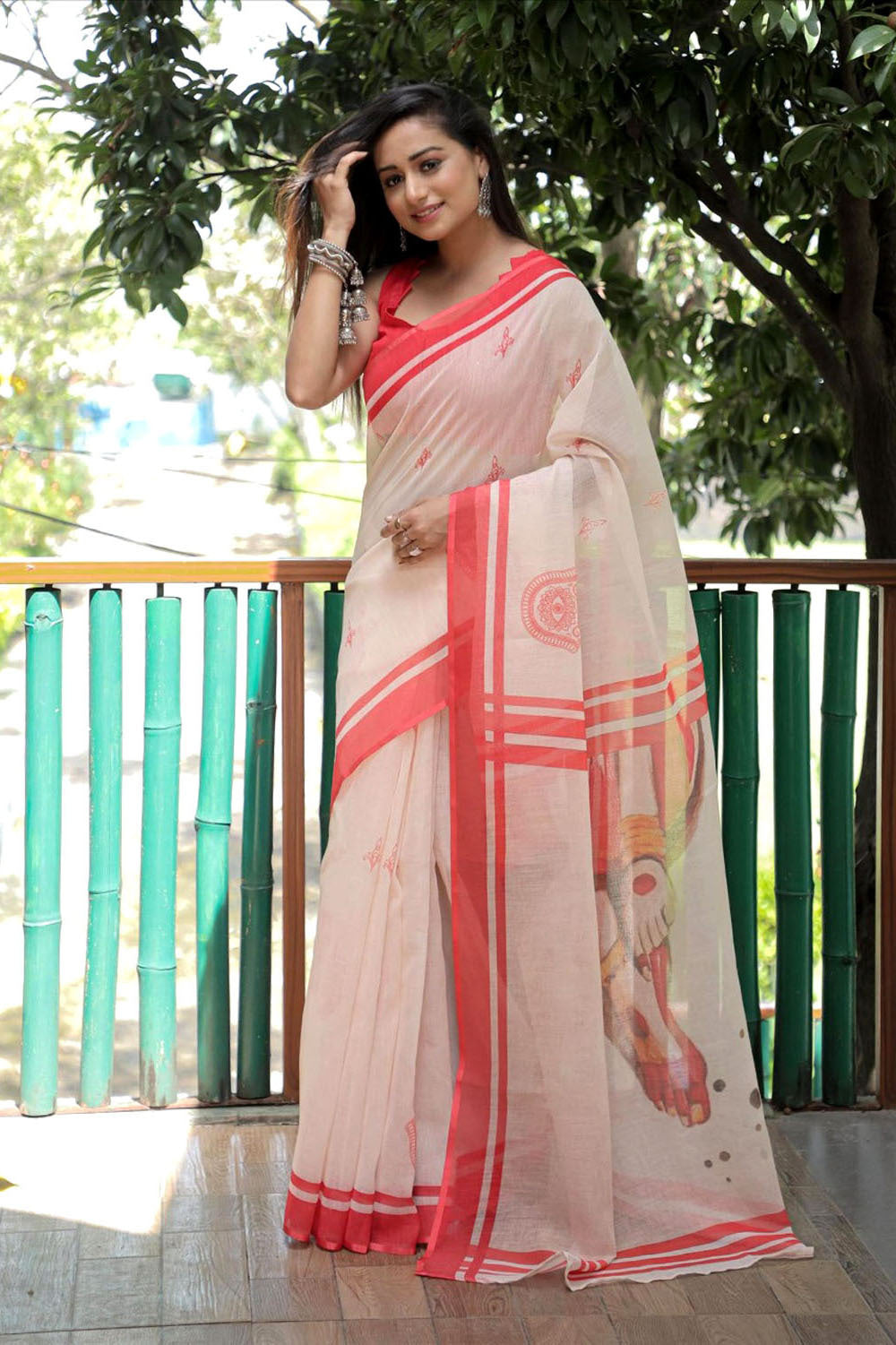 Linen Blend Digital Print Festive Saree- Red & White