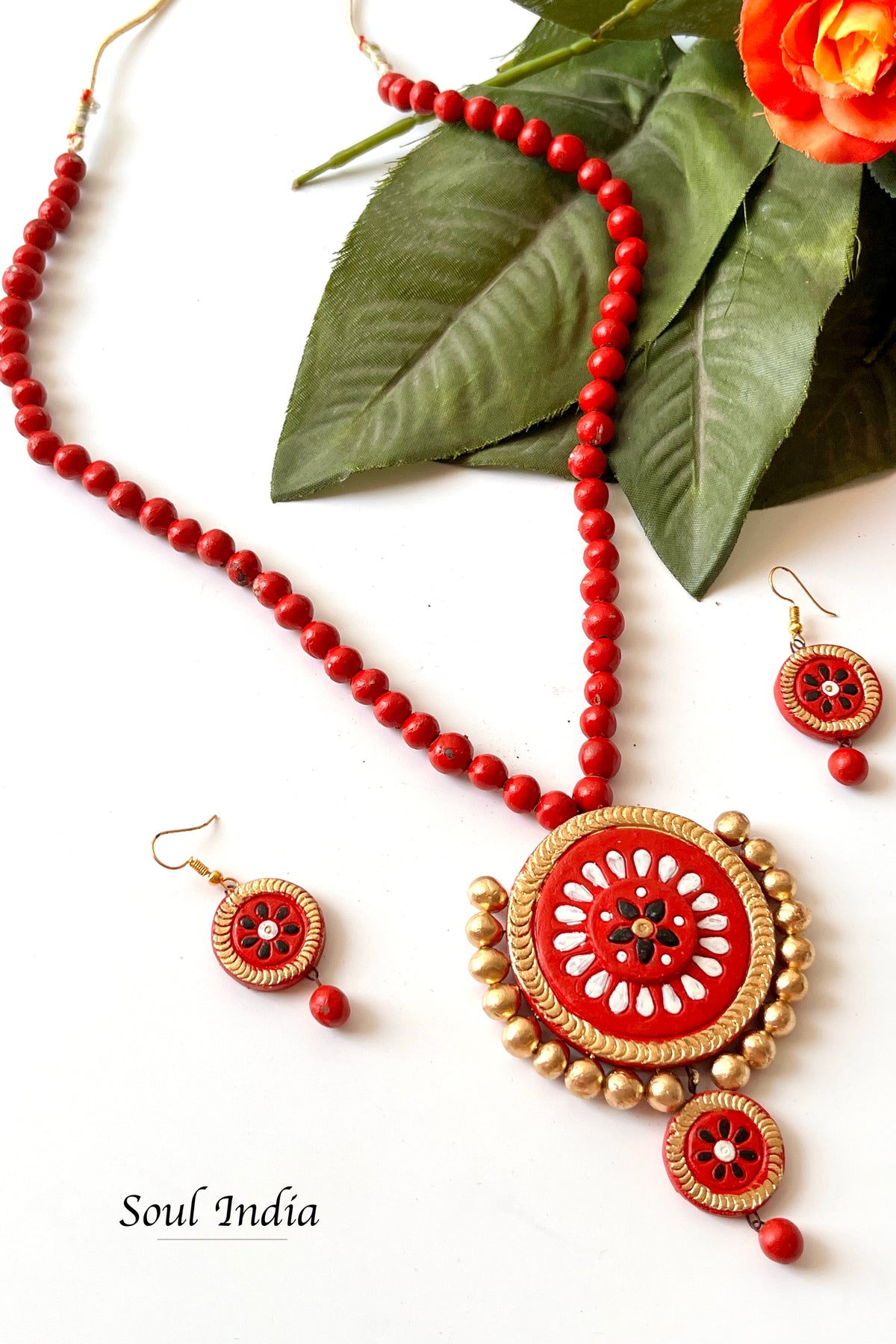 Handmade Terracotta Pendant Necklace Set- Red