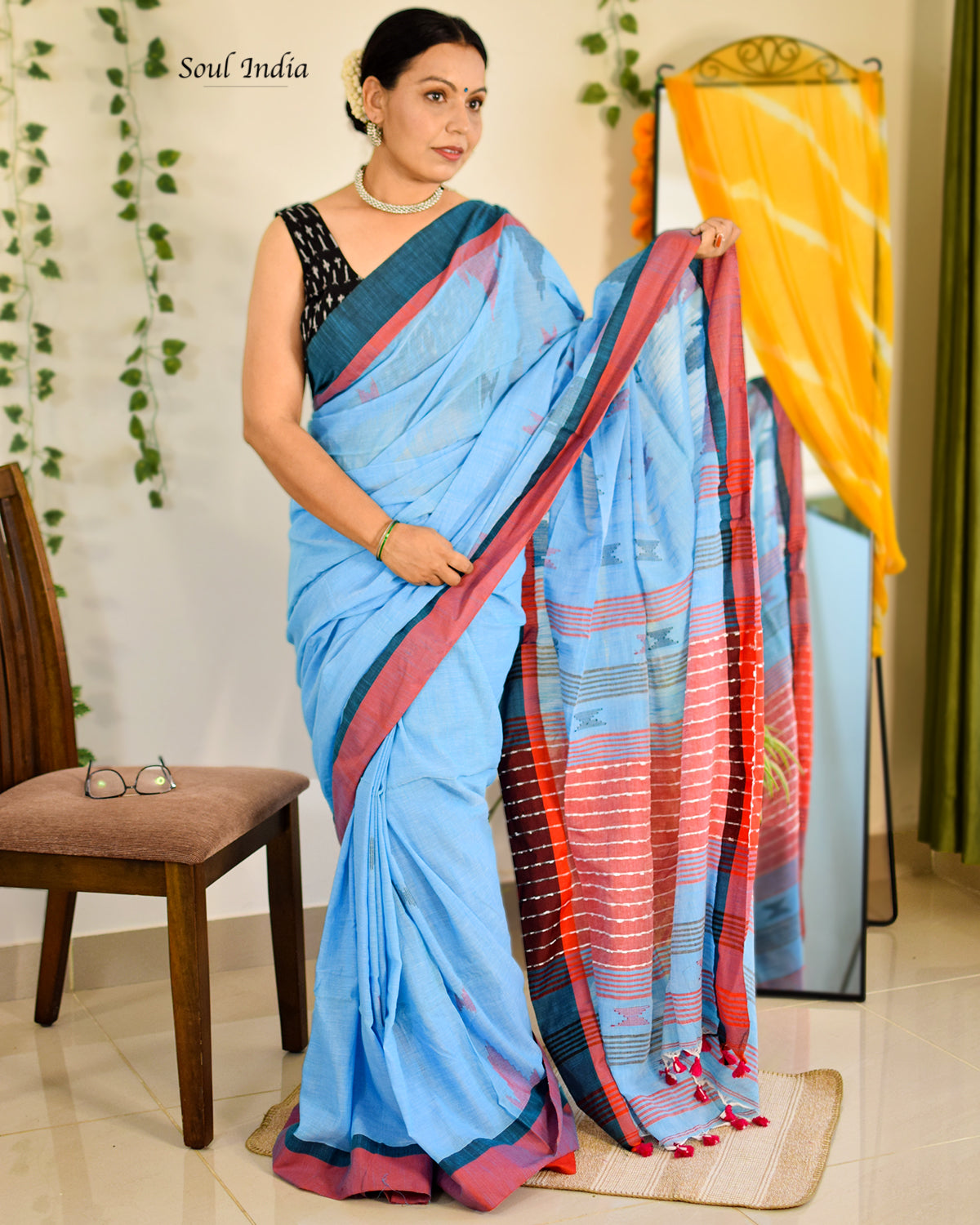 Handloom Khadi Cotton Saree With Woven Design - Blue